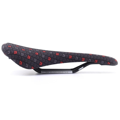 DMR - Saddle - 25th - Black Red - love-cycling-tech