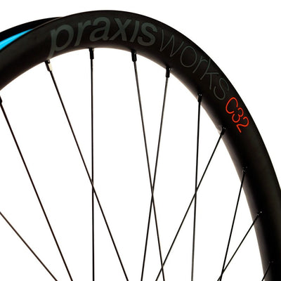 Praxis C32 27.5 Carbon Wheelset - Shimano - love-cycling-tech